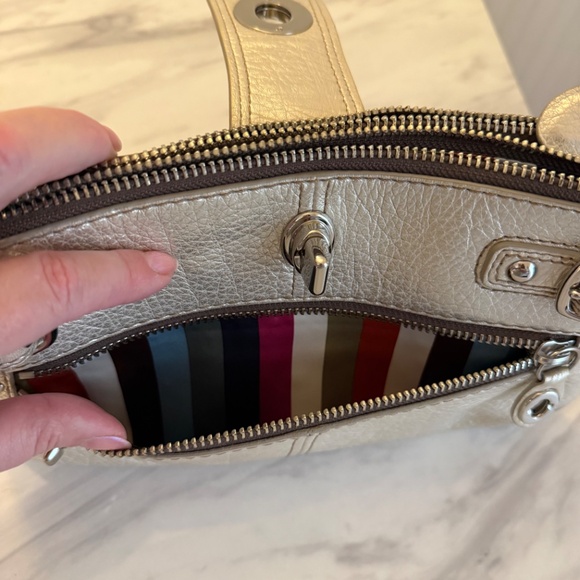 Rare Coach Legacy Leather Bridget Metallic Silver Shoulder Bag - Picture 4 of 13